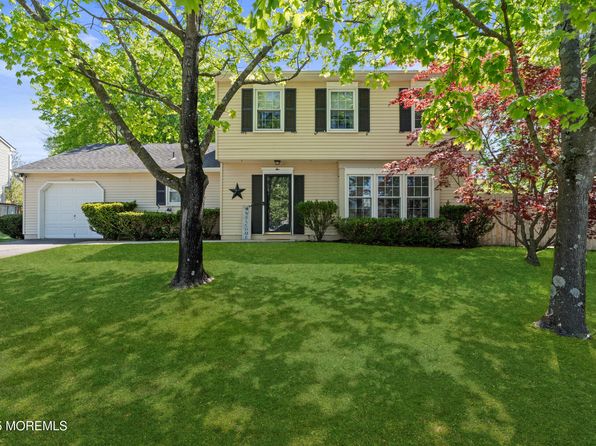 2 Priscilla Lane, Howell, NJ 07731