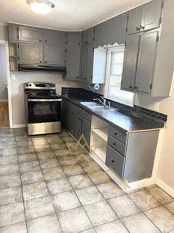 5024 43rd St N — Photo 7