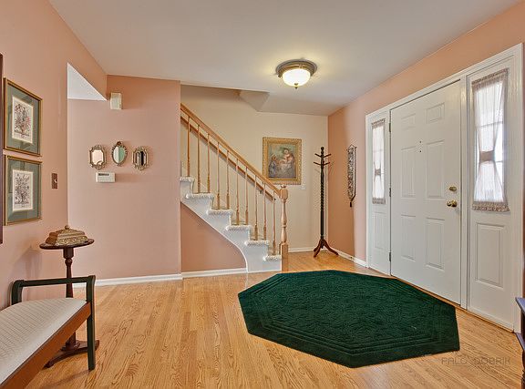 3rd image of 1401 Dorchester Dr