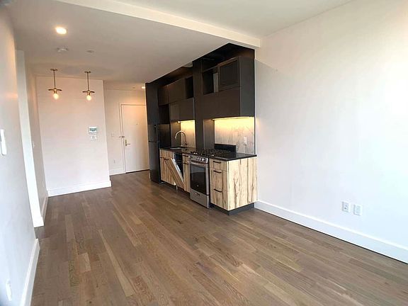 3rd image of 1054 Dean St #5AA