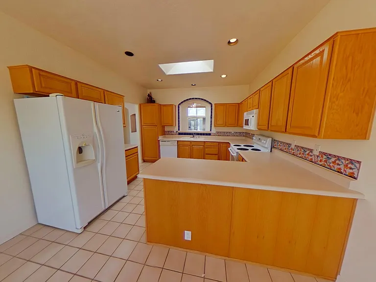 4016 Pasaje Pl NW — Photo 16