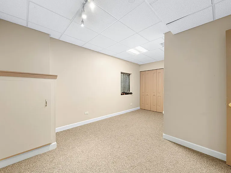3202 Whitney Rd — Photo 22