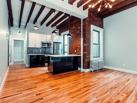 2nd image of 879 Bergen St APT 22