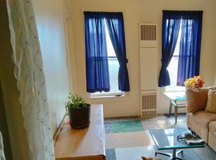 69 Prospect St #2R, Amsterdam, NY 12010