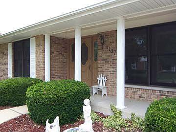 2nd image of 4107 Domenique Ln