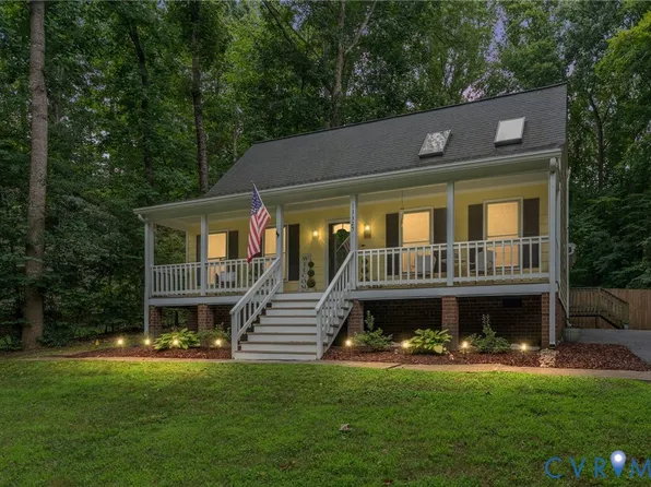 13325 Master Stag Dr, Midlothian, VA 23112