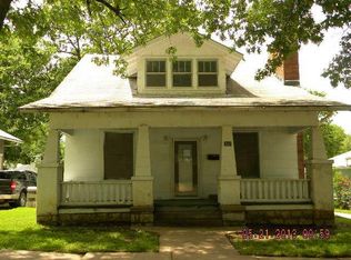 307 S Lafayette Ave, Chanute, KS 66720