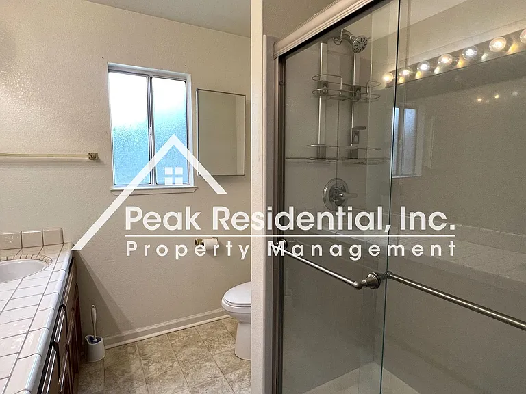 7927 Parmis Ct — Photo 21