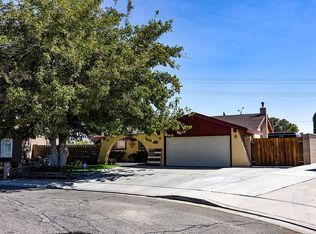 1206 N Las Posas Ct, Ridgecrest, CA 93555