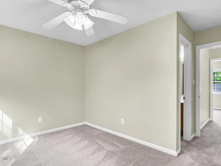2033 Brandymill Ln — Photo 11