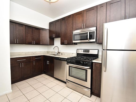 5th image of 1824 S 8th St #1824R