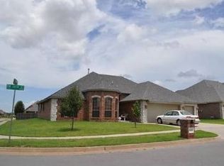 9325 SW 28th St, Oklahoma City, OK 73128