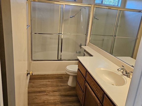 3rd image of 1923 Blossom Ct