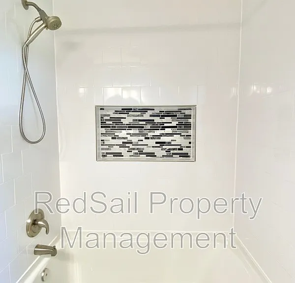 10 Westlawn Dr — Photo 14
