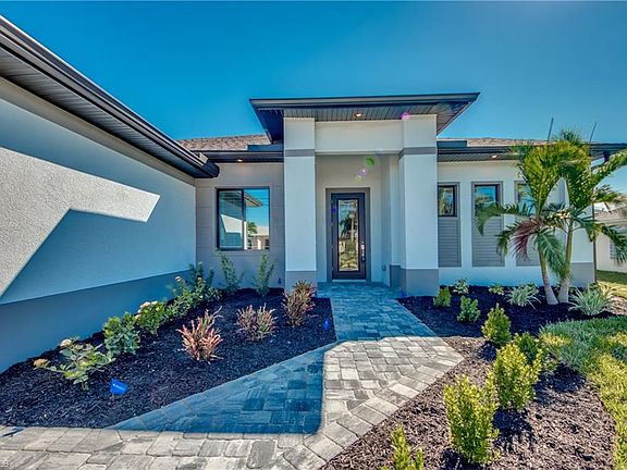 3rd image of 2545 SW 24th Ct