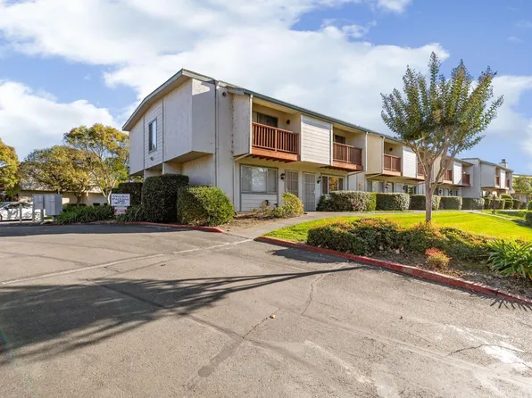 1025 Golf Course Drive, Rohnert Park, CA 94928