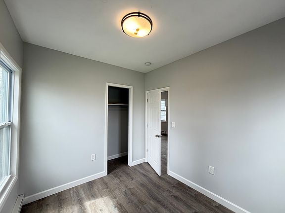 4th image of 2026 Hertel Ave APT 4