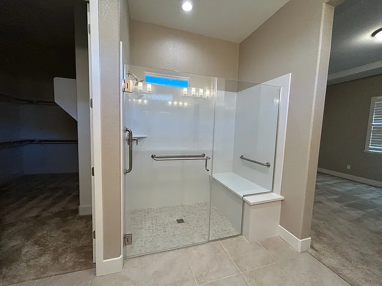 2130 Red Oak Dr — Photo 12