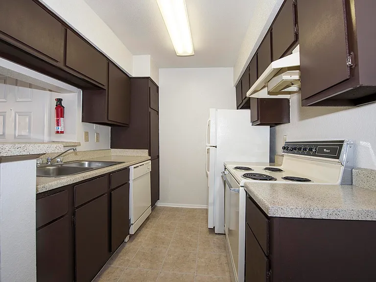 2911 Sycamore Springs Dr — Photo 31