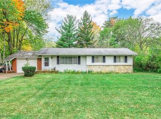 6580 Barton Rd, North Olmsted, OH 44070