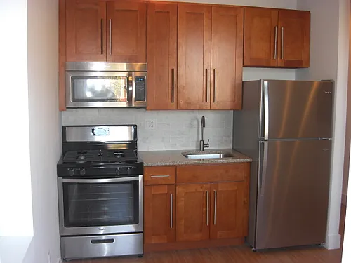 2713 W Girard Ave Photo 1