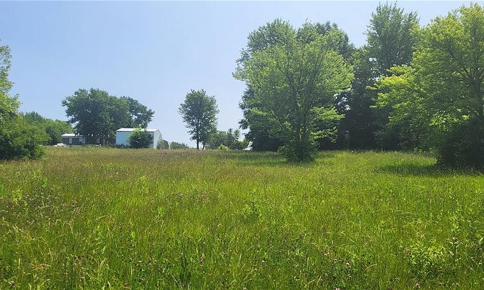 1st image of SE Deer Run Dr