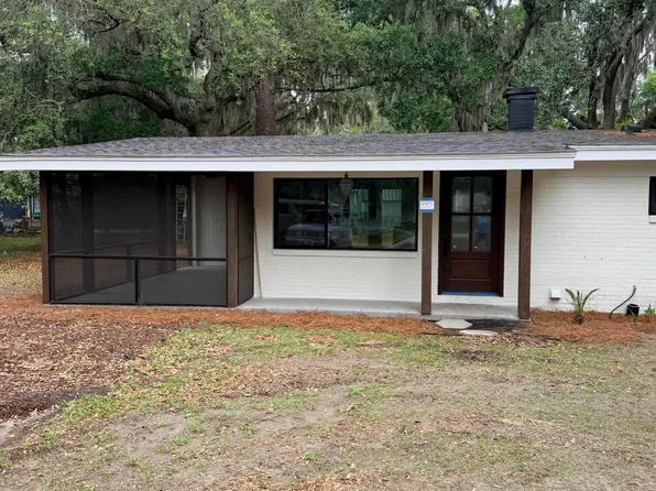1608 Madrid Ave, Port Royal, SC 29935