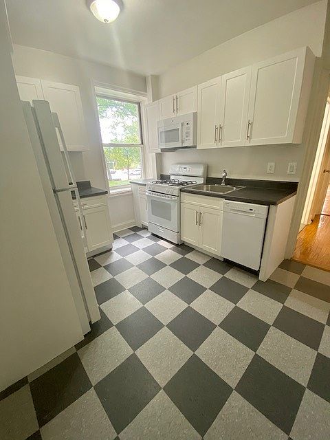 1st image of 1 Larchmont Ave #513B