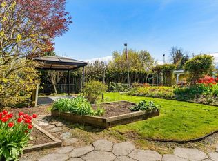 9726 Juniper St, Chilliwack, BC V2P5J1
