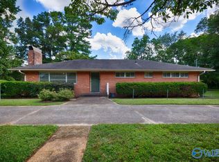 402 Cole Dr SE, Huntsville, AL 35802