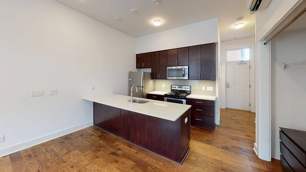 Floor plan 1814 Race St 203