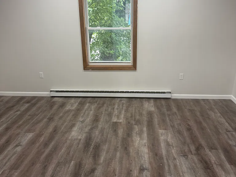 111 Allen St — Photo 10