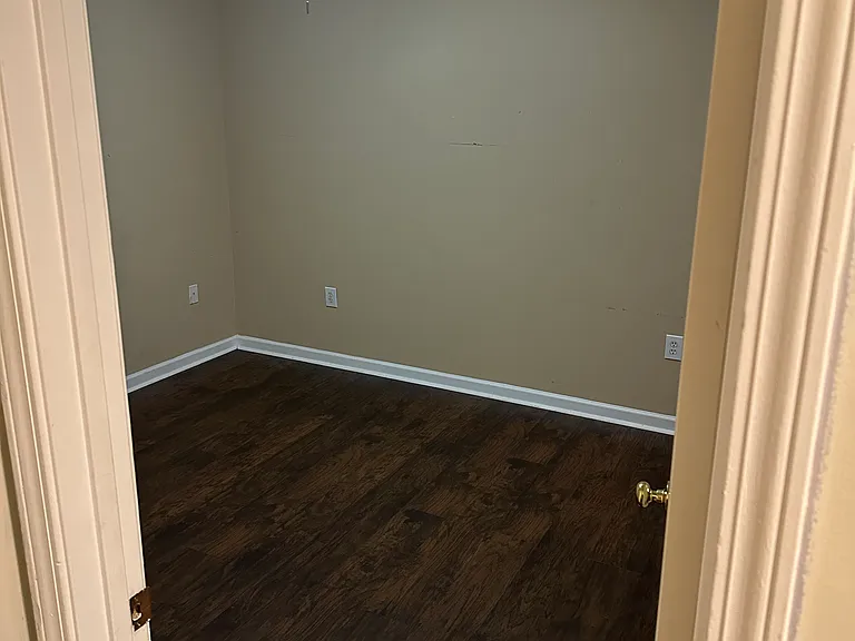 145 Evvalane Dr #A — Photo 10