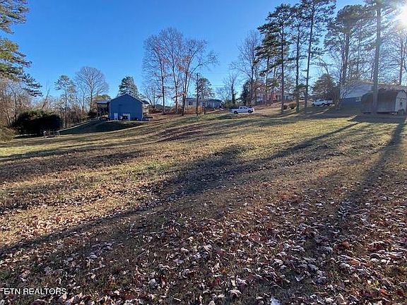 2nd image of 6705 Mallard Ln