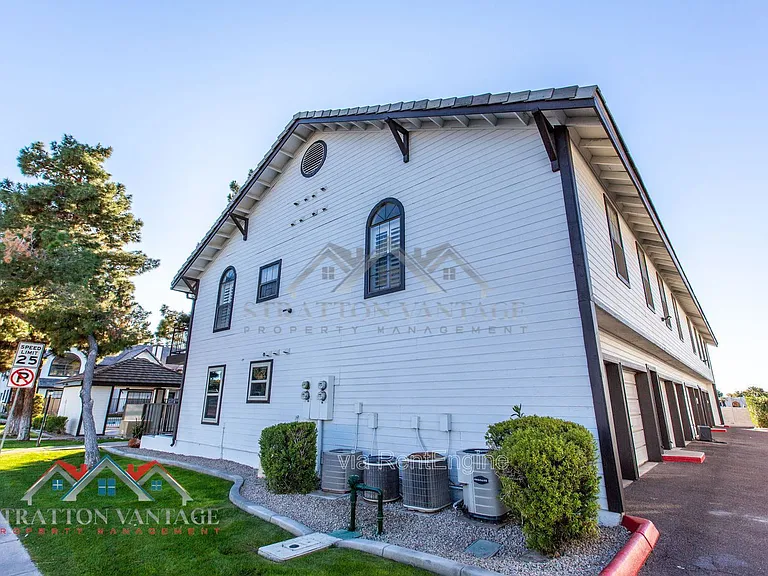 20 S Buena Vista Ave #208 — Photo 27