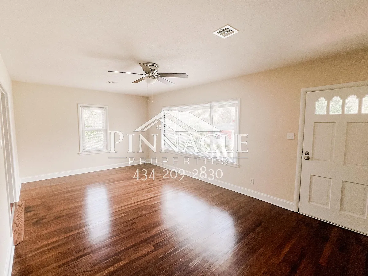 Building Photo - 117 Richeson Dr