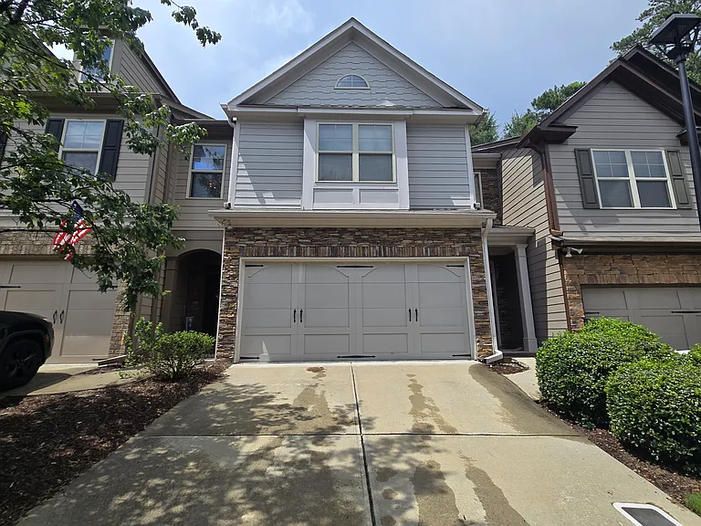 Whiteoak Run SE — Photo 1