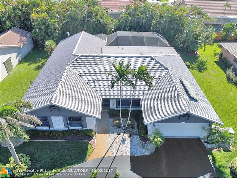 1st image of 493 NW 107th Ter