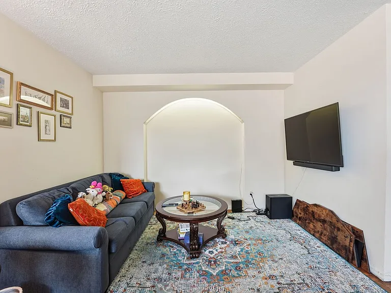 4740 Connecticut Ave NW #818 — Photo 3