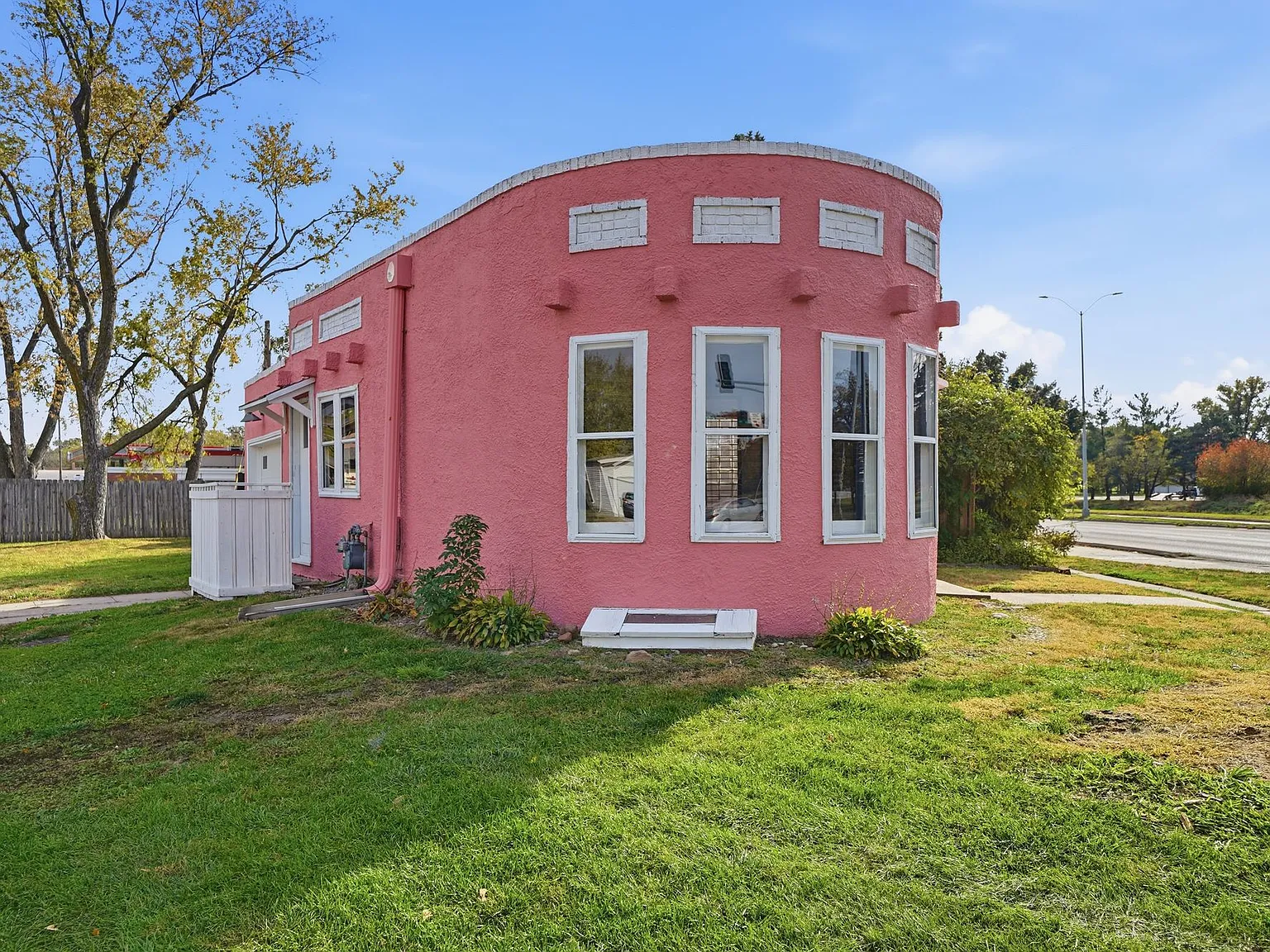 1 bed, $1,099 — Photo 3