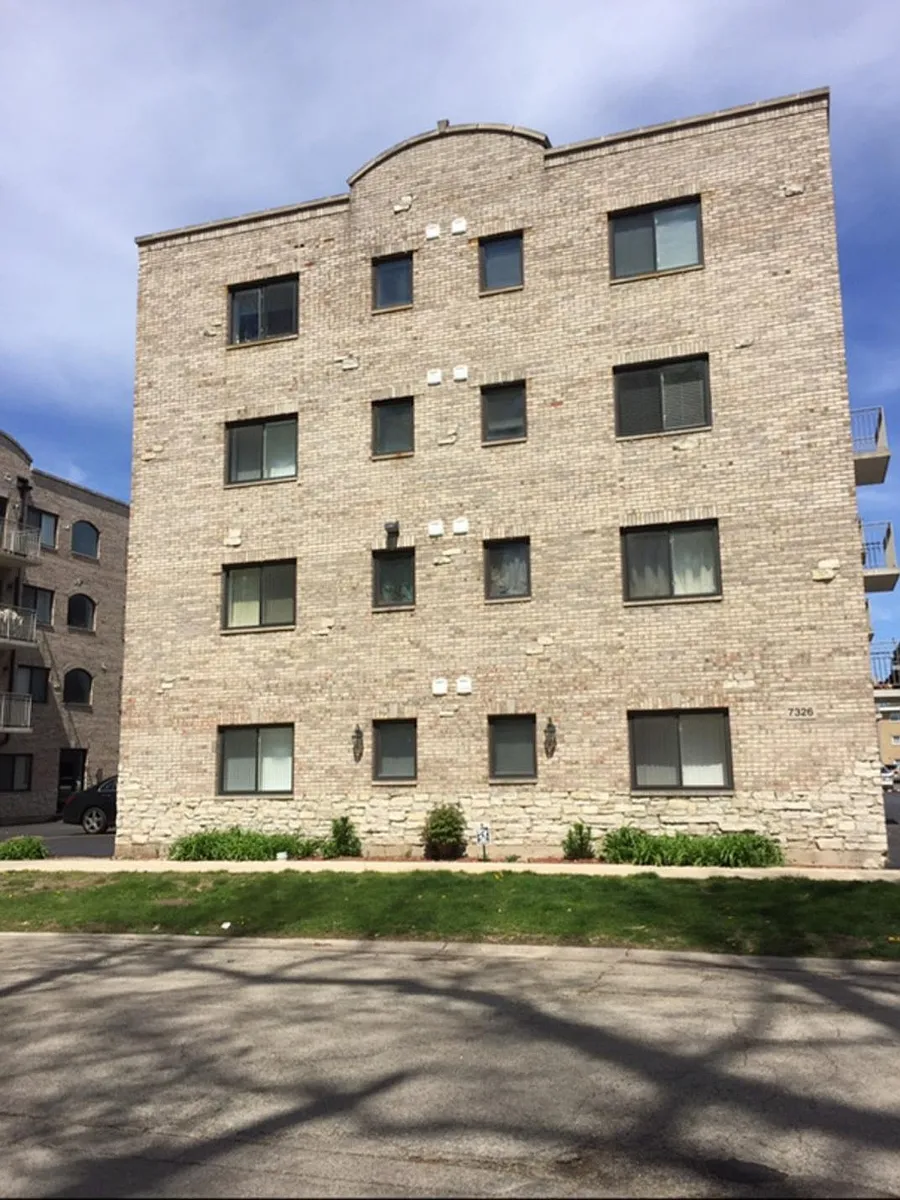 Building Photo - 7326 40th St #3D