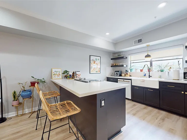 17 Waugh Dr #201 — Photo 17