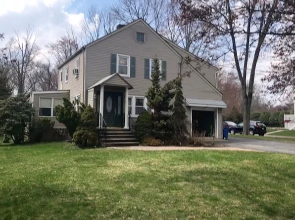 126 E Crescent Ave