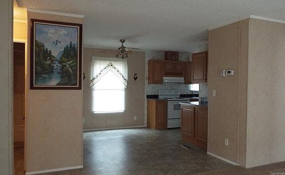 3rd image of 200 Stanley Dr