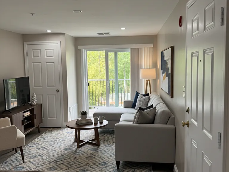 Pondsview Apartments — Photo 62