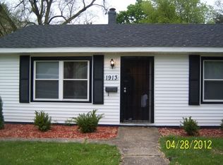 1913 Swygart St, South Bend, IN 46613