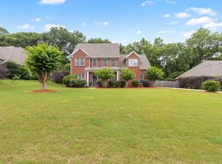 123 Oakbrooke Ln, Alabaster, AL 35007