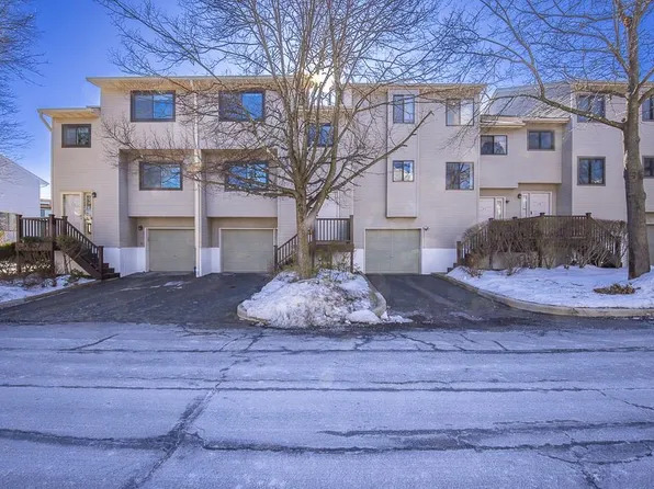 15 Vista Drive, Nanuet, NY 10954