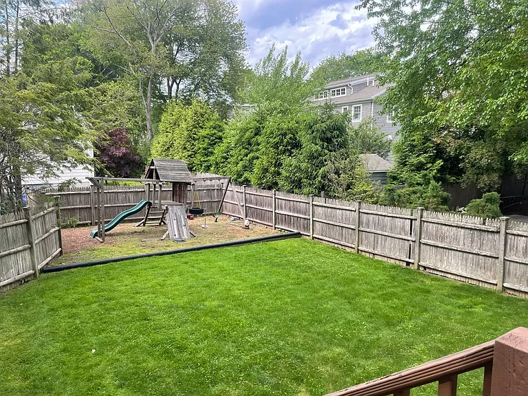 150 Gordon Rd — Photo 13