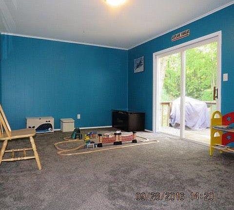 2nd image of 9 Greybirch Ct